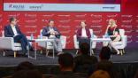 Pictured (L-R): Alexandre Lefèvre, VP Network Planning & Scheduling, Air Canada; Joe Mohan, Chief Commercial Officer, Abra Group; Veronica Paddock, Marketing Director Fleet & Network Planning, Airbus; and Karen Walker, Group Air Transport Editor-in-Chief, Aviation Week Network