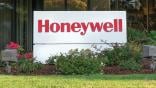 honeywell corporate sign outside company building